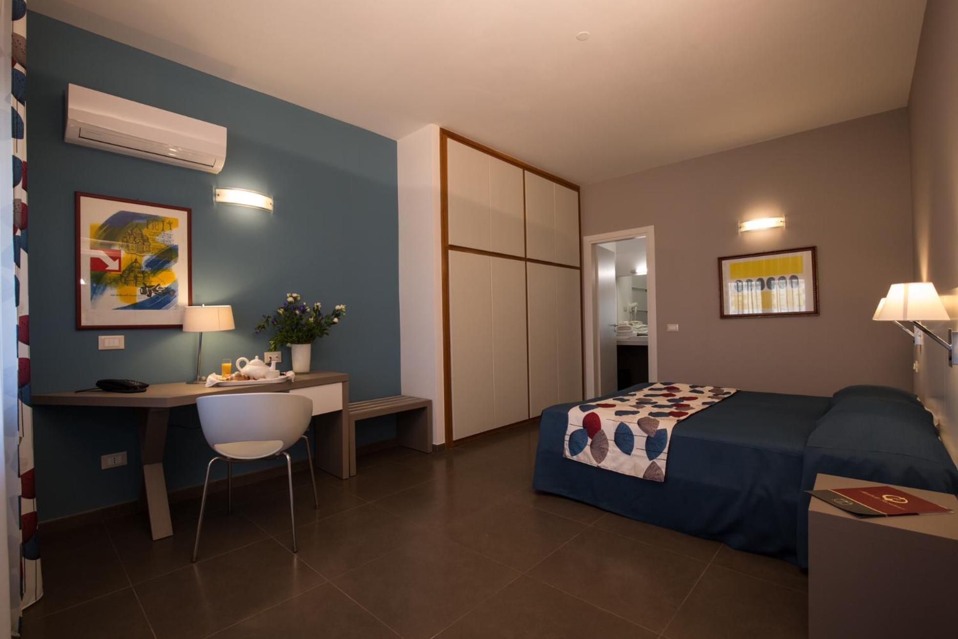 Marbela & Apartahotel Palermo